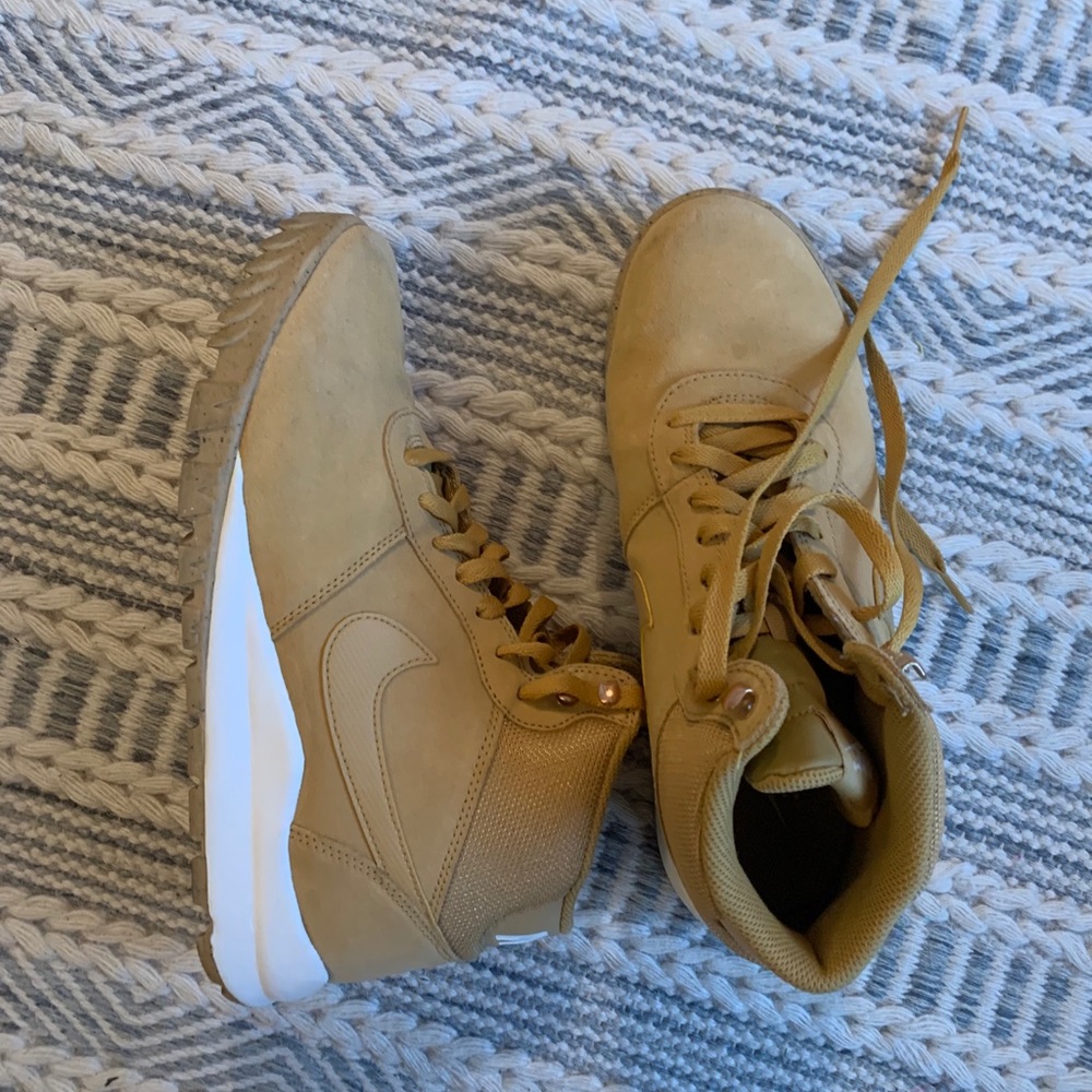 Nike shoes